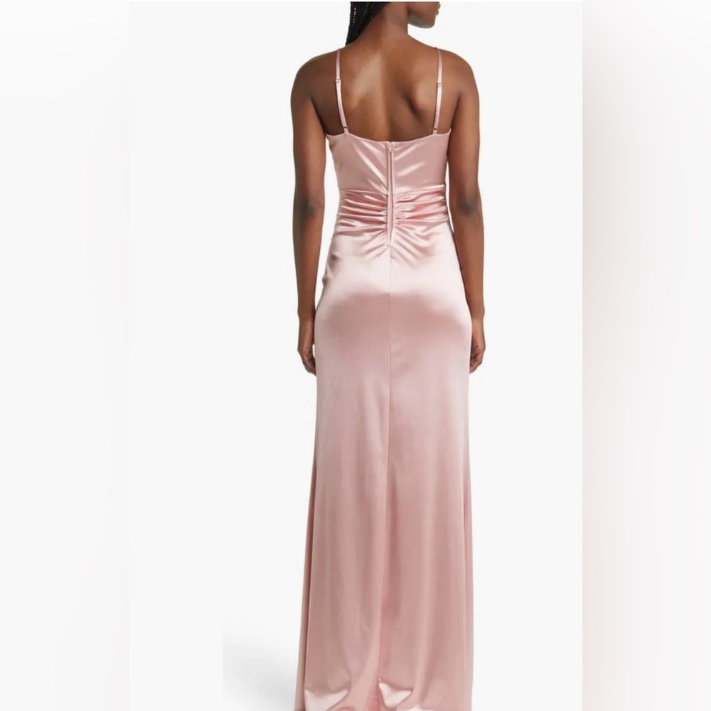 Ruched Dress
LOVE, NICKIE LEW